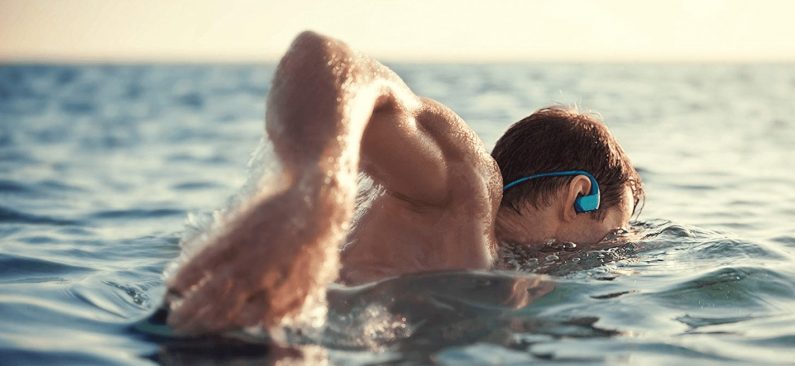 benefits-of-waterproof-headphones-for-swimming