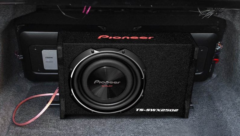 connect-a-subwoofer-with-a-stereo-without-an-amp-in-a-car
